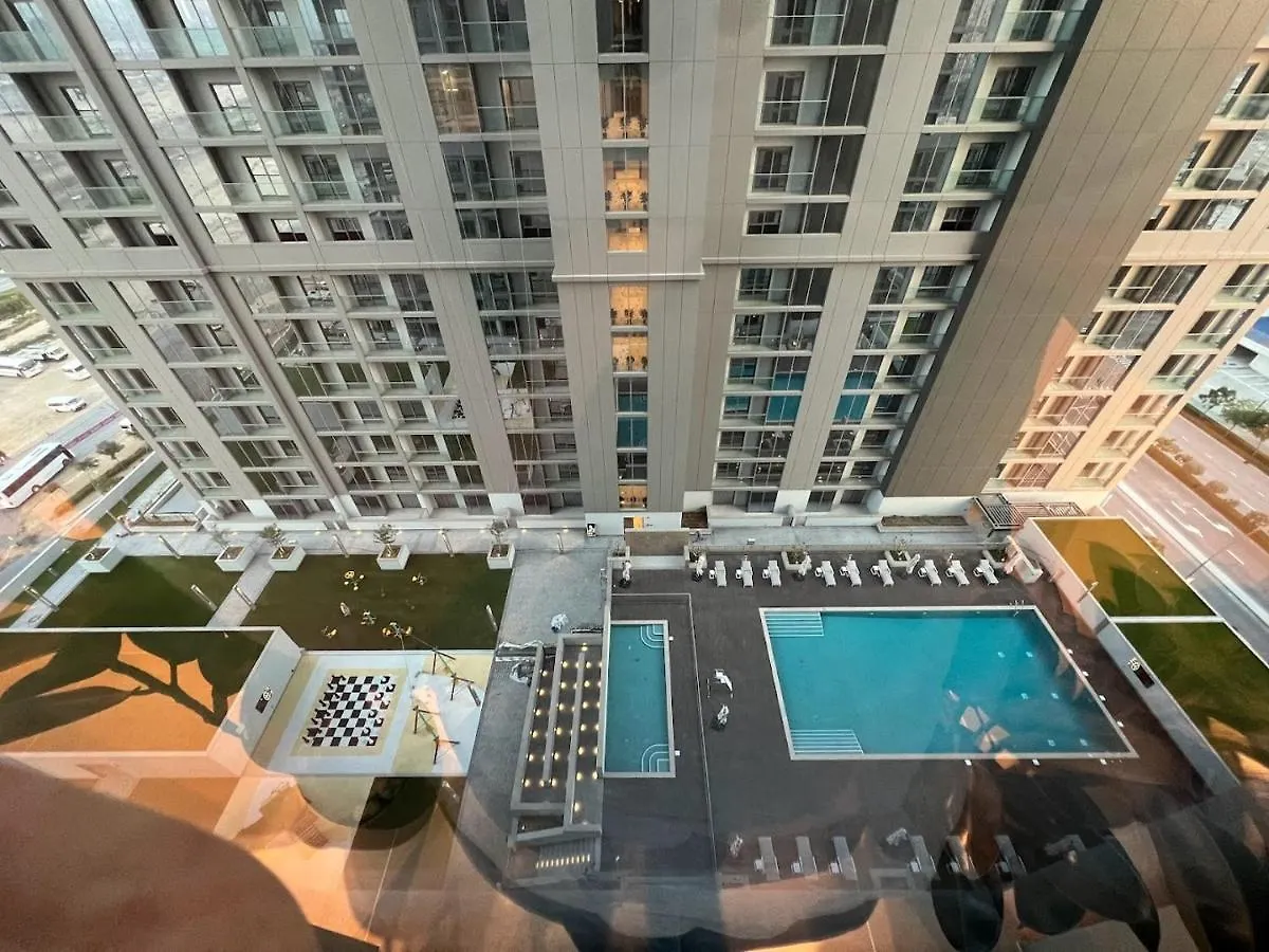 Sleek One Bed Sobha Vistas A1302 Apartment Dubai